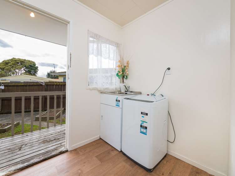 63 Burundi Avenue Clendon Park_8