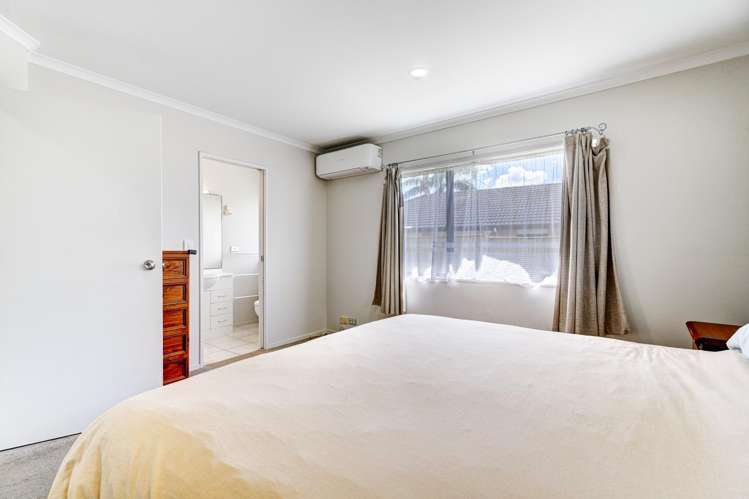 8 Avonglen Court Wattle Downs_15