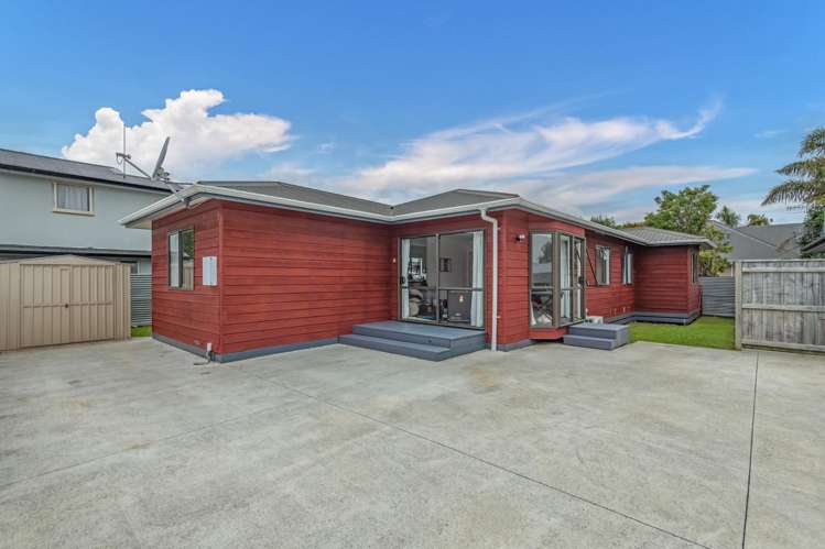 B/99 Ferguson Street West End_14