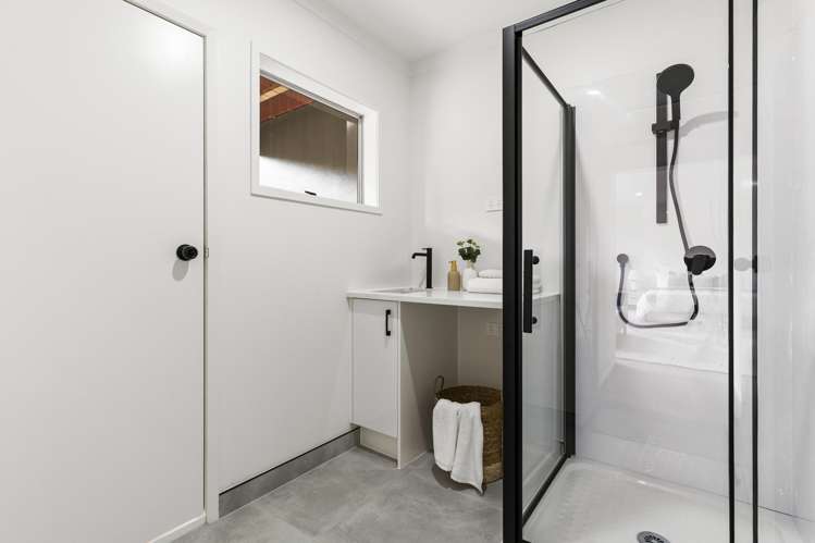 2/108 East Coast Road Forrest Hill_21