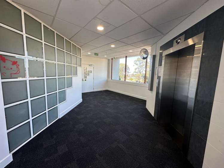 22 Amersham Way City Centre_7