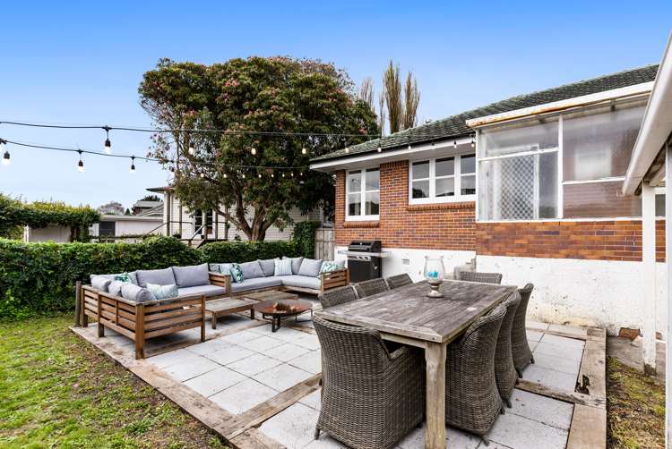 58 Yeovil Road Te Atatu Peninsula_11