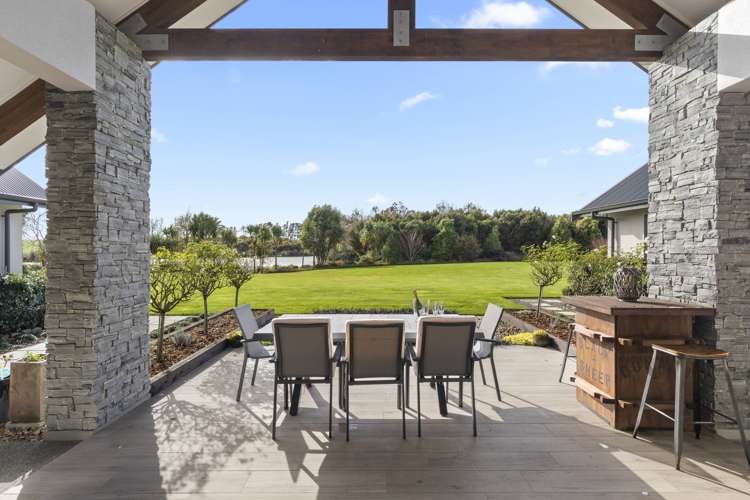 98 Bushlake Way Kingseat_8