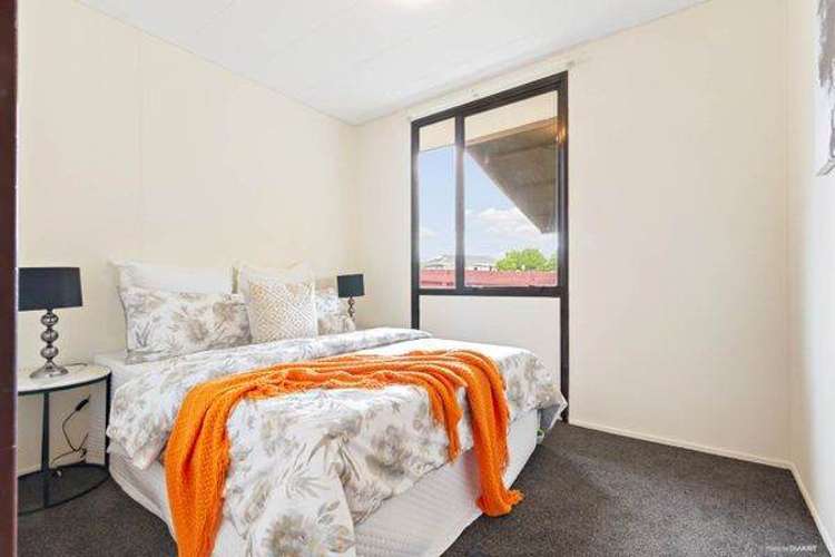 2/80 Parrs Cross Road Henderson_6