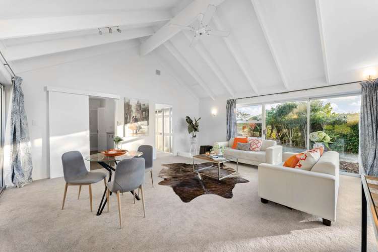 77 Kennedy Avenue Forrest Hill_3