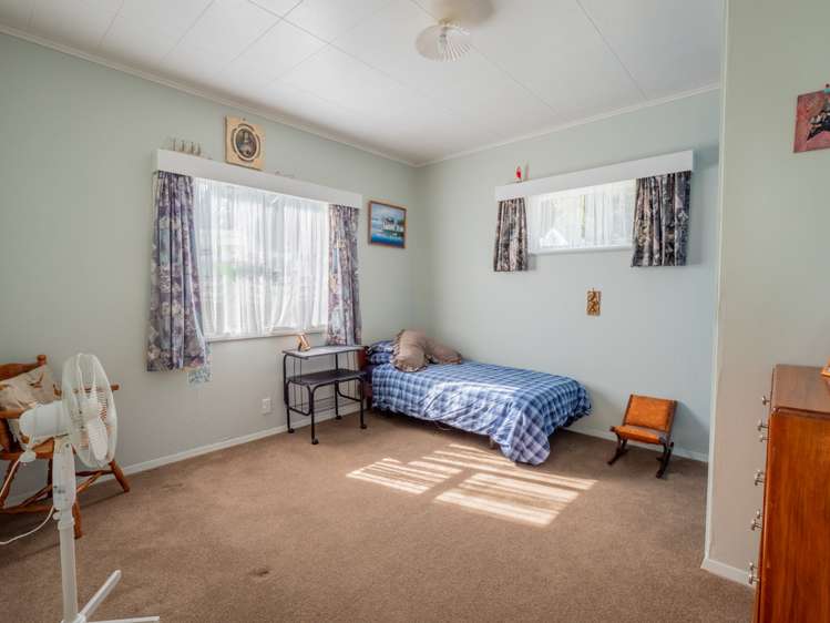 3 Marine Parade Eastbourne_10