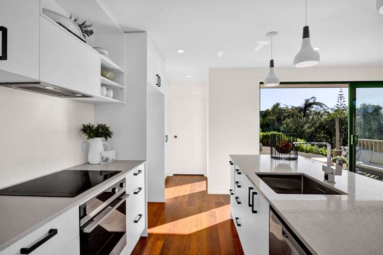 94 Riversdale Drive Merrilands_10