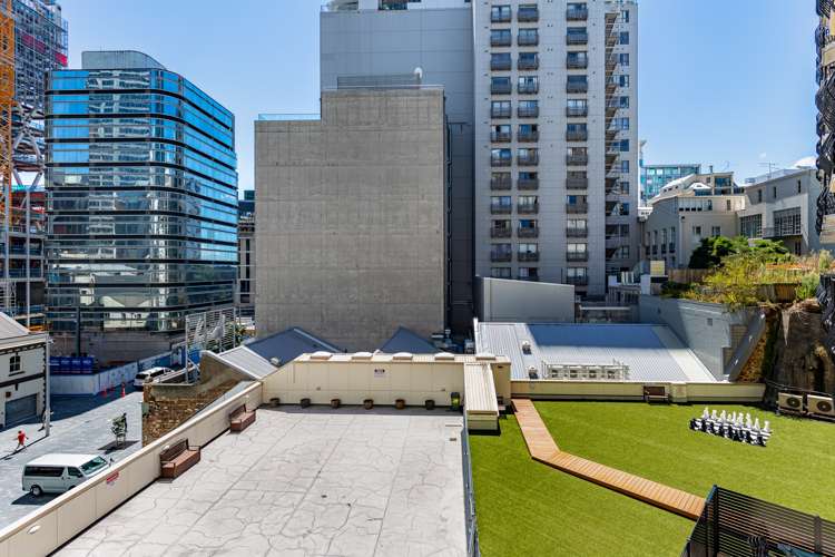 2c/23 Emily Place Auckland Central_5