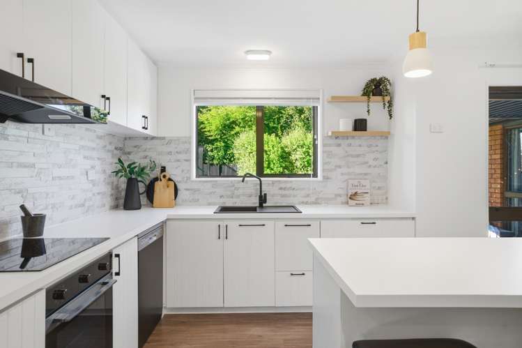 8 Kedleston Drive Avonhead_11