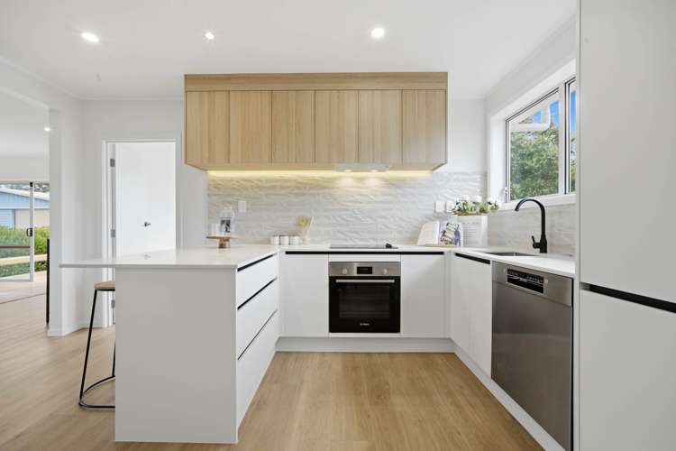 99 Riverpark Crescent_1