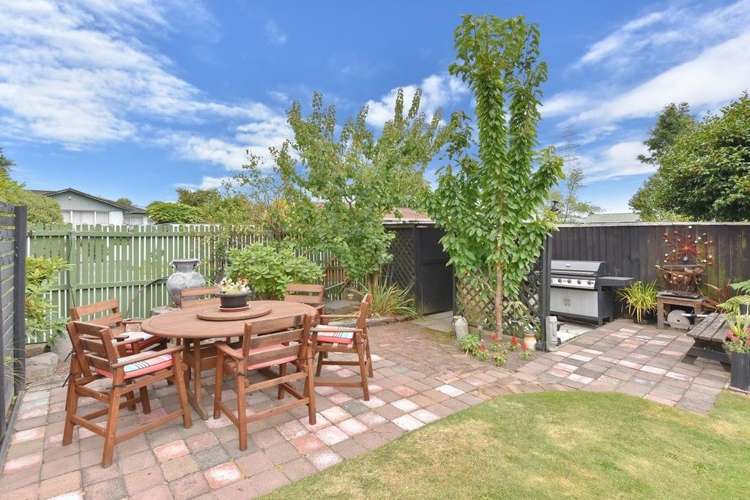 2 Springmead Place Hornby_17