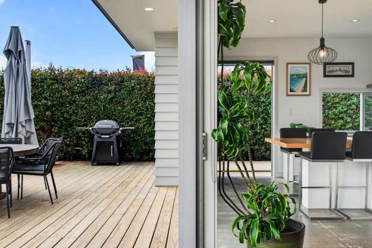 6 Giarni Place Karaka_17