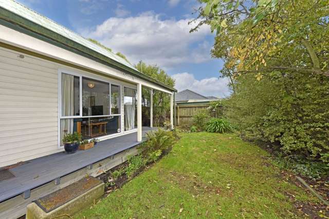Standalone Cottage - Home or Investment