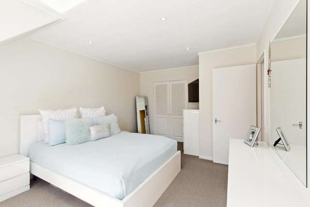 44 Akaroa Drive Maupuia_4