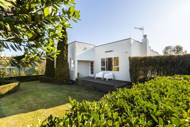 Art Deco Charm, Marewa Appeal