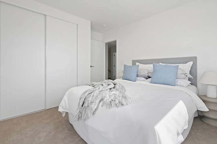 40 Grahame Breed Drive Three Kings_1