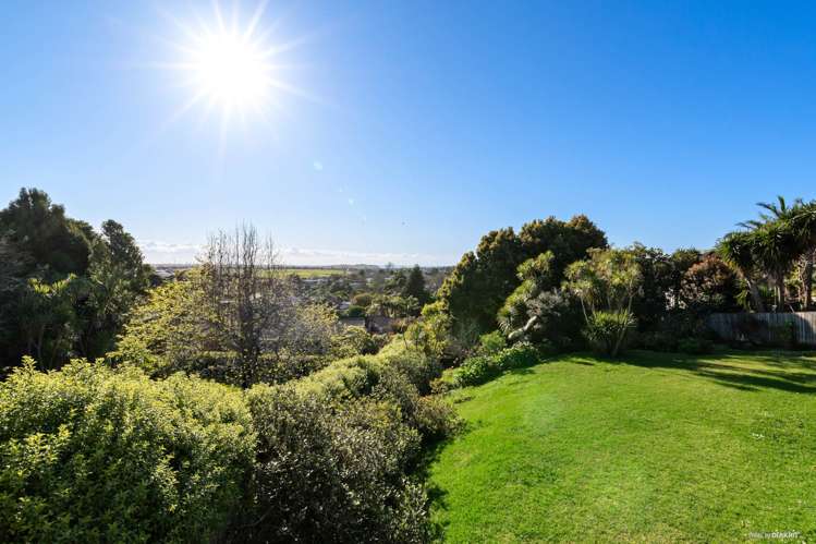156 Bleakhouse Road Mellons Bay_12