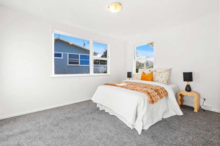 10 La Trobe Street Pakuranga Heights_11