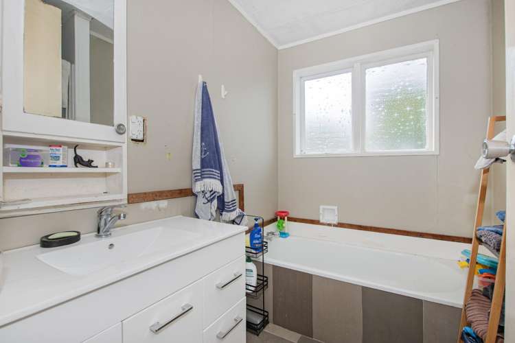 7 Belton Place Hikurangi_8