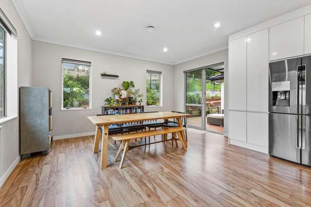 9 Sibling Court Silverdale_3