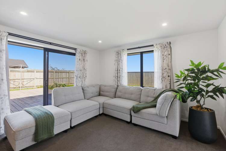 9 Pukatea Street Hawera_12