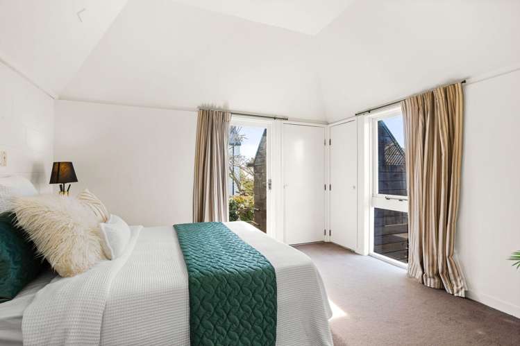 8/30 Clissold Street Merivale_9