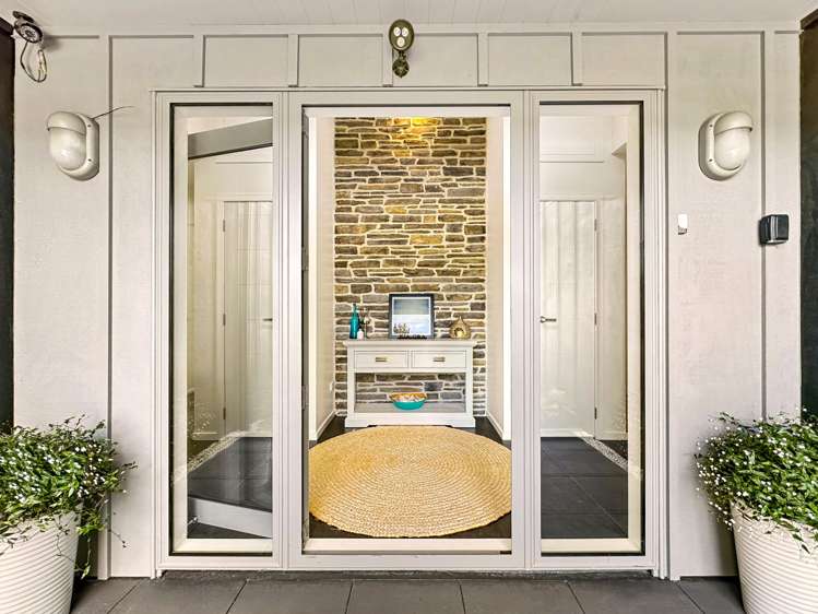 50 Montgomery Crescent Kinloch_1