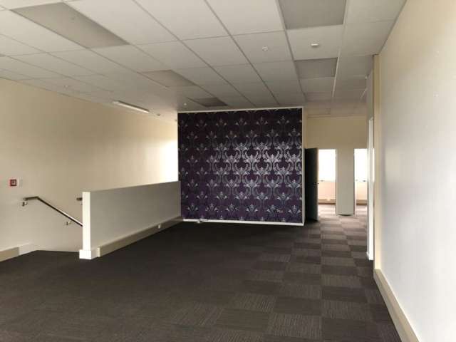 326-328 Main road Kumeu_4