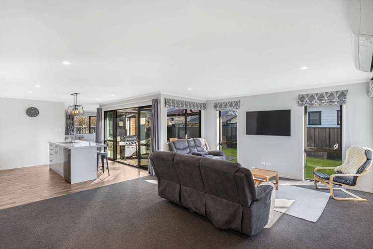 5 Magnetic Place Cromwell_3