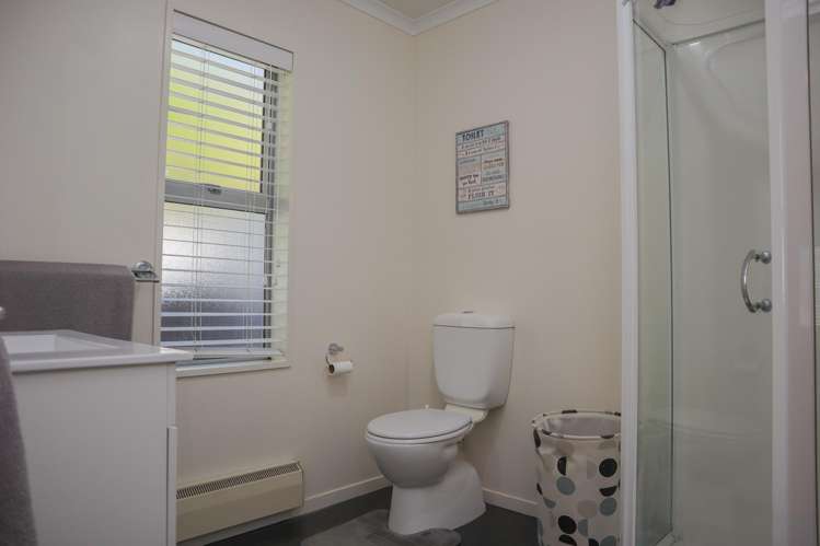 14 Alpine View Hokitika_14