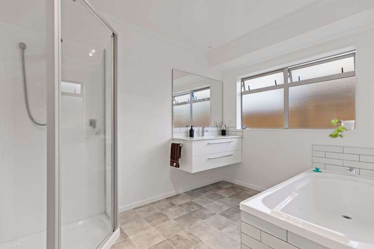 4 Lockhart Place Rototuna_17