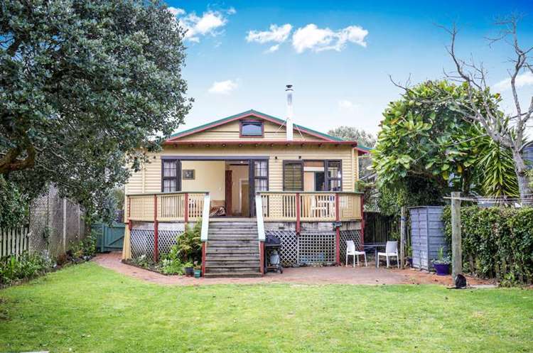 15 Kenyon Avenue 1728_13