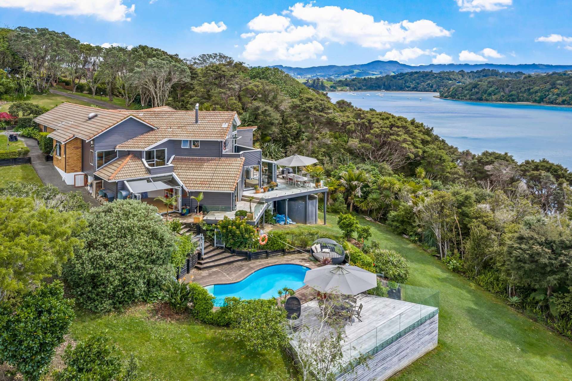 47 Puriri Place Sandspit_0