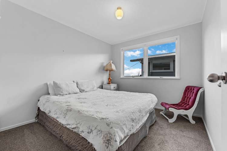 84 Millbrook Road Henderson_13