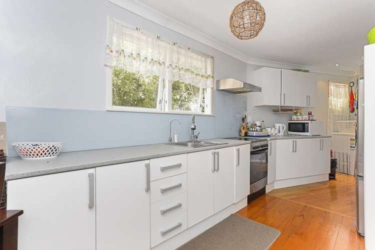 8 Glenorchy Street Glen Eden_8