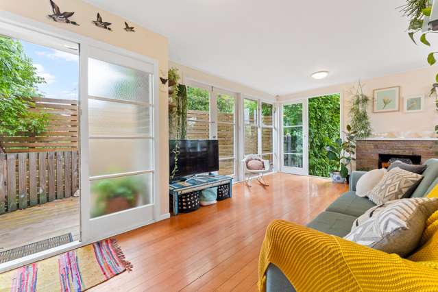 1/48 Woodside Avenue Northcote_3