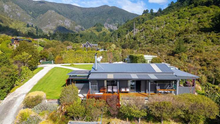 102 Boons Valley Road Waikawa Picton_22