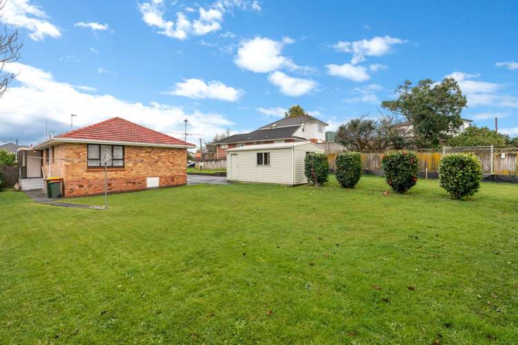 2/11 Miles Avenue Papatoetoe_9