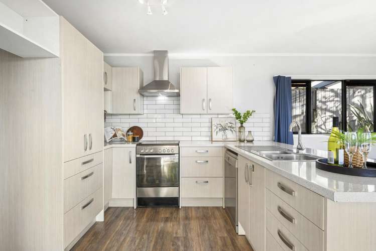2/8 Flynn Street_4