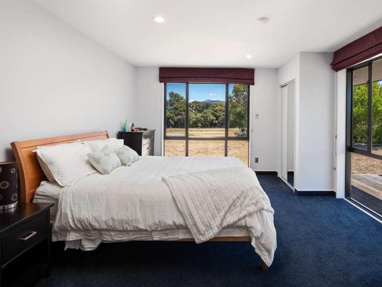 8 Edgewater Place Rarangi_9