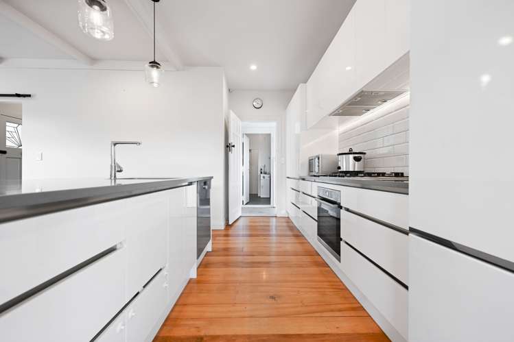 37 Firth Street Hamilton East_12