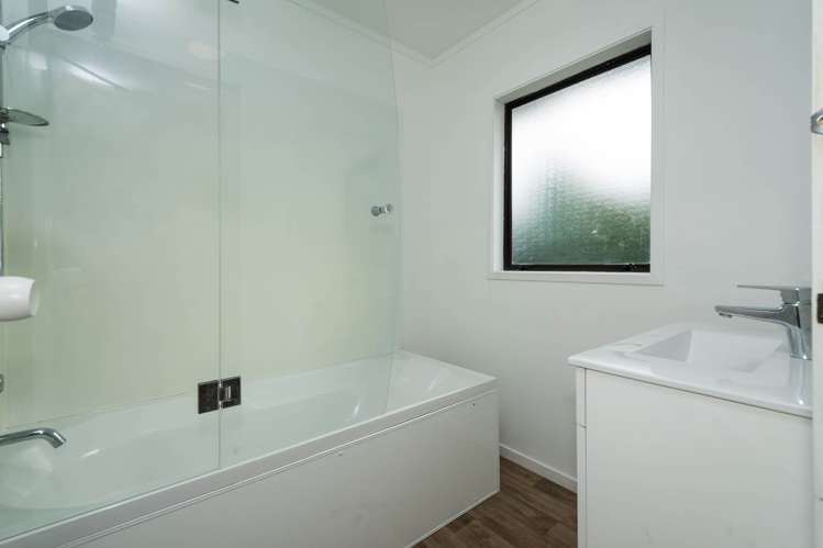 Kaipatiki Road Glenfield_11