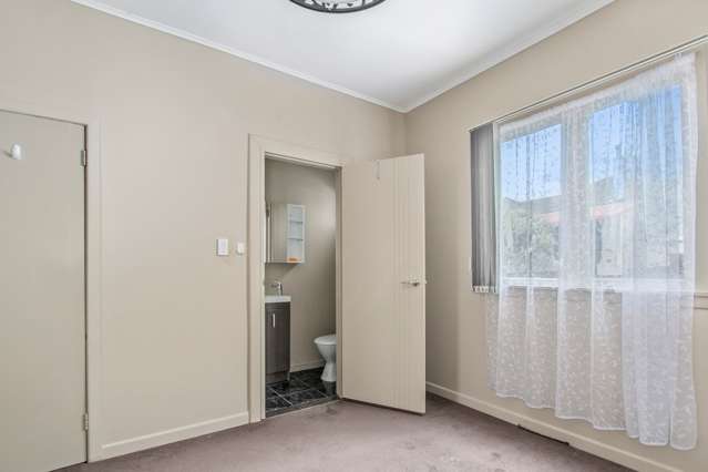 4029 Great North Road Glen Eden_3