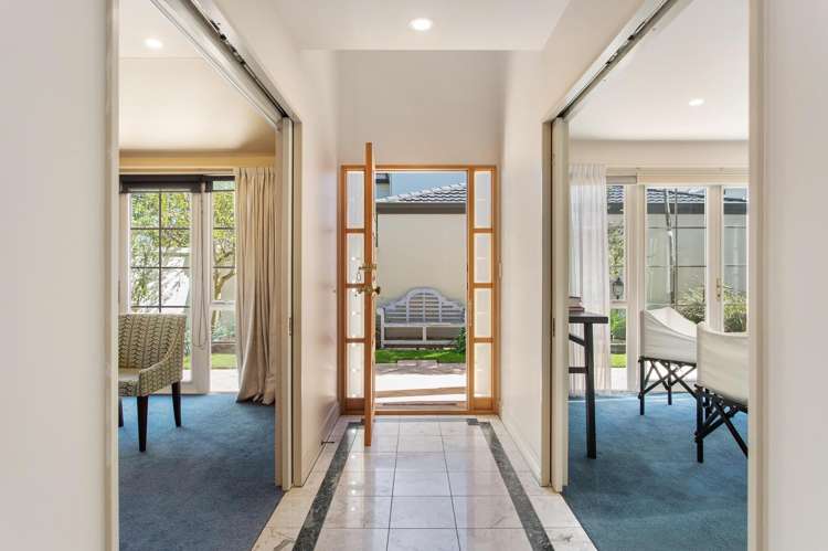 2/61 Murray Place Saint Albans_1