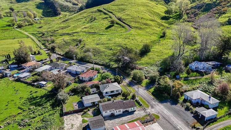 14 Blackhill Road Tinui Valley_23