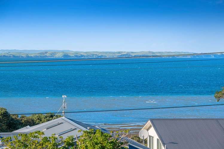 64 Shakespear Road Army Bay_10