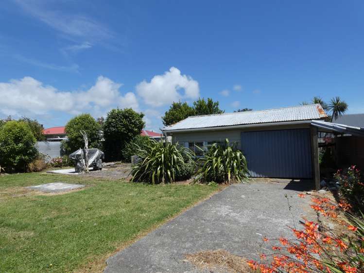 191 Stafford Street Hokitika_11