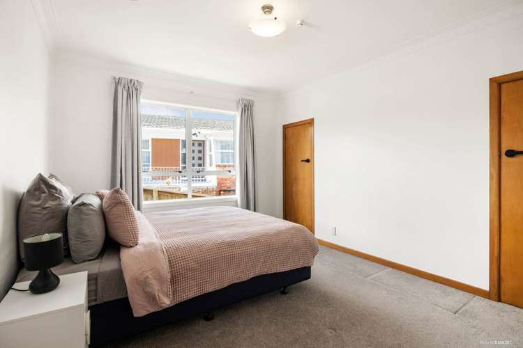 18 McRae Road Mt Wellington_9