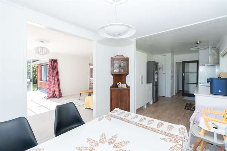 59 Resthill Crescent Glenview_7