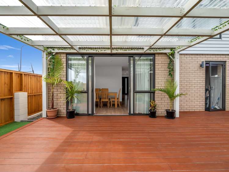 6 Manahau Lane Flat Bush_24